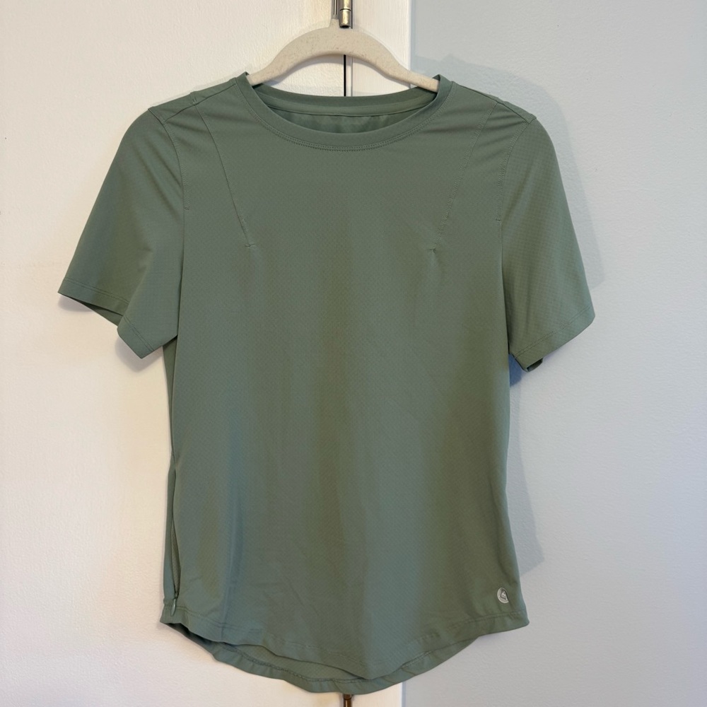 Avalanche Women’s Athletic outdoor Short Sleeve Tee